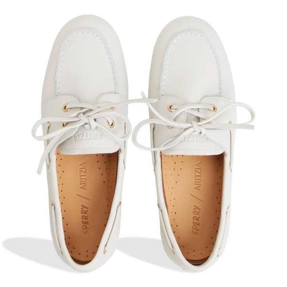 NEW Sperry x Aritzia $120 Women's Leather Slim Boat Shoe Flat Heel in Cream